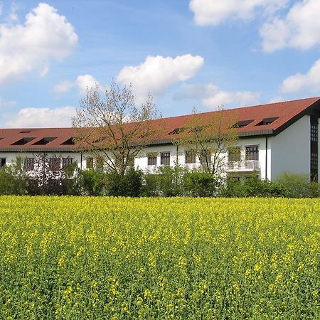 Tagungs- und Bildungszentrum Steinbach/Taunus Steinbach im Taunus Exterior foto
