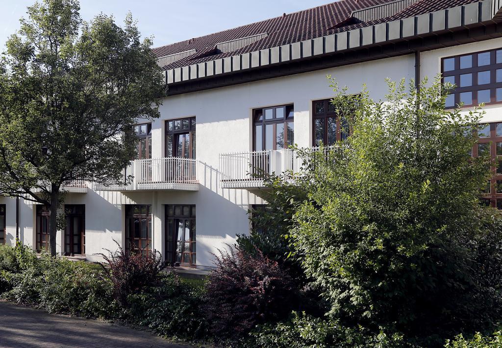 Tagungs- und Bildungszentrum Steinbach/Taunus Steinbach im Taunus Exterior foto